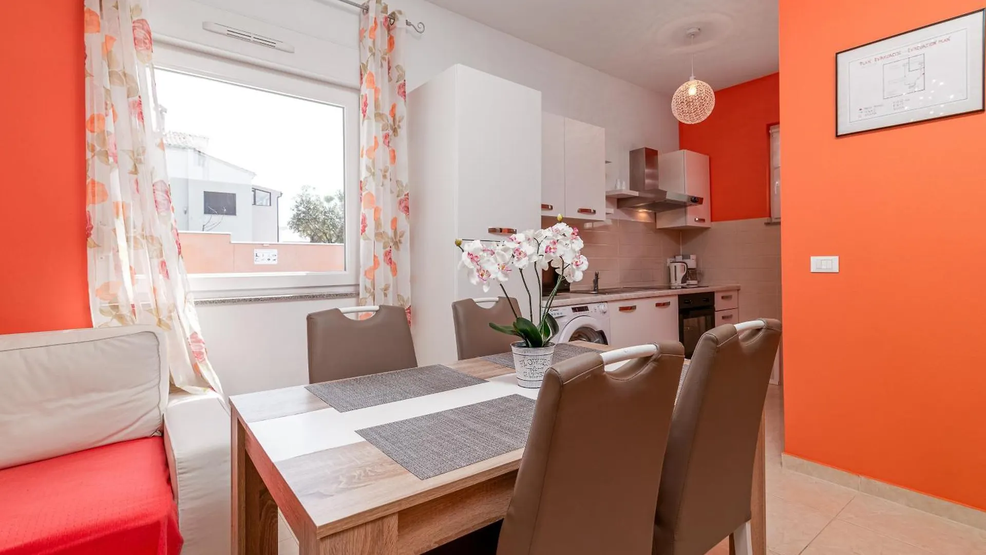 Family Friendly Apartments With A Swimming Pool Pula - 21314 0*,  Croatia