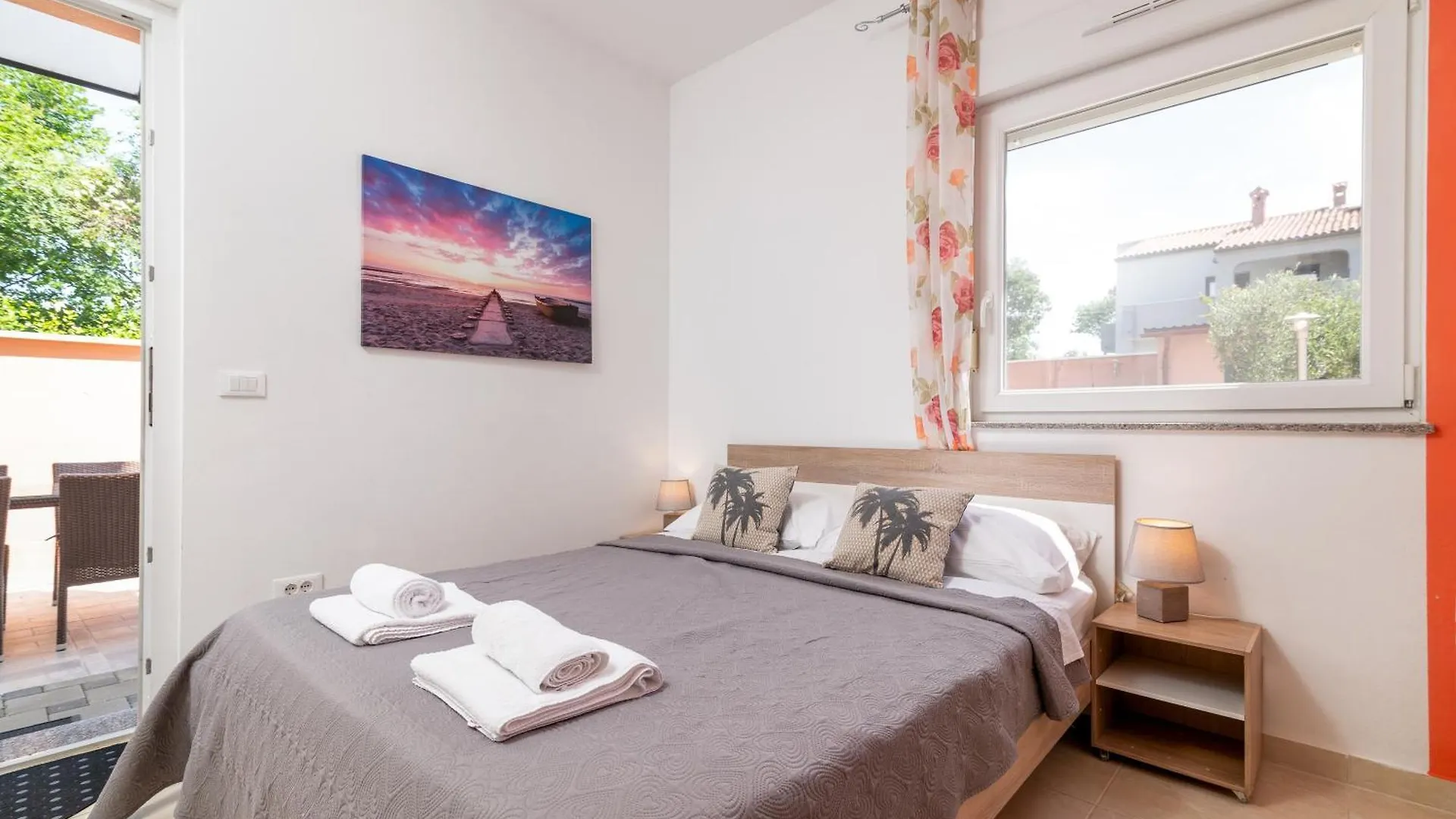 Family Friendly Apartments With A Swimming Pool Pula - 21314 0*,